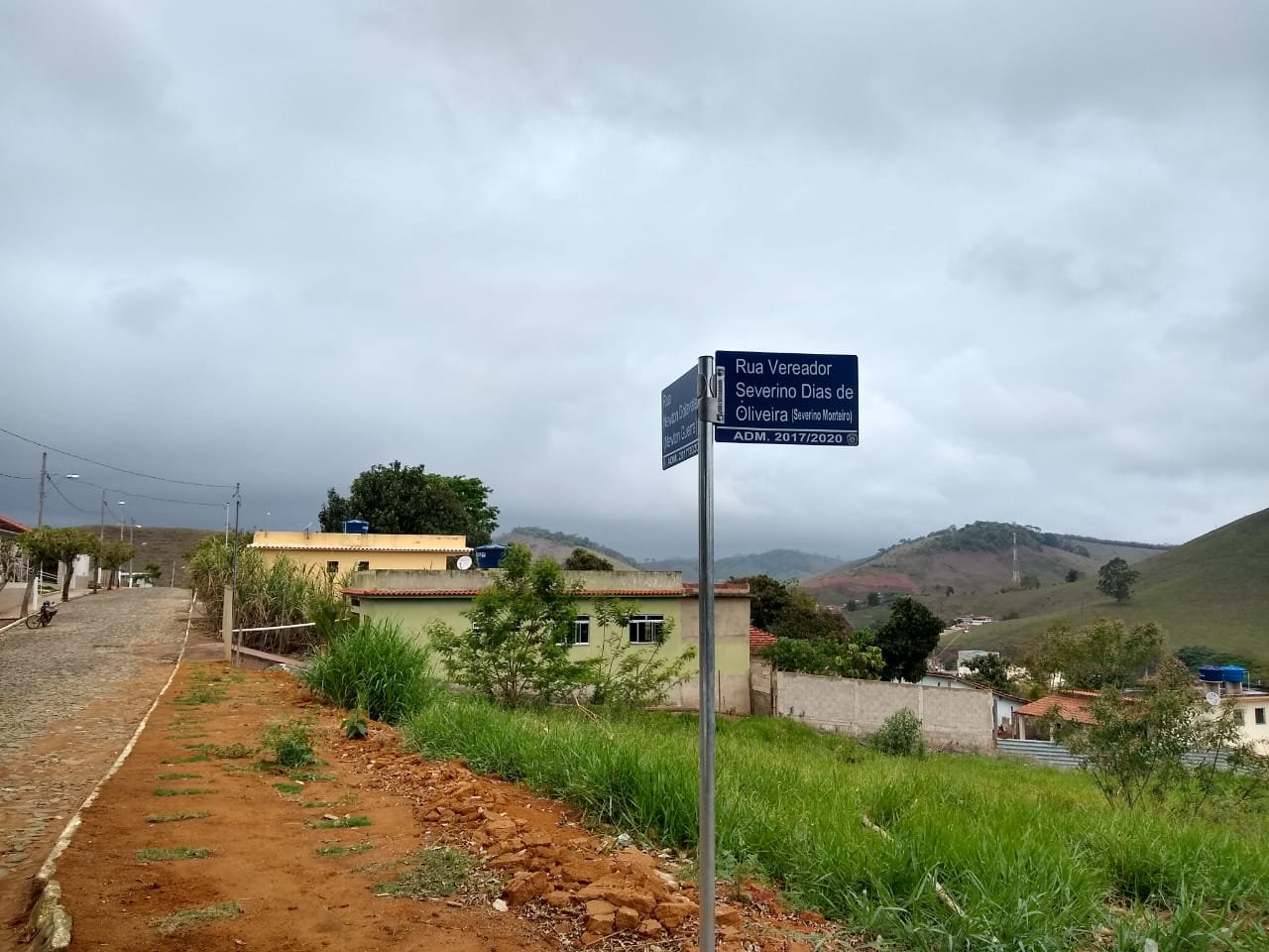 Prefeitura finaliza instalação de placas de identificação em todas as ruas da cidade